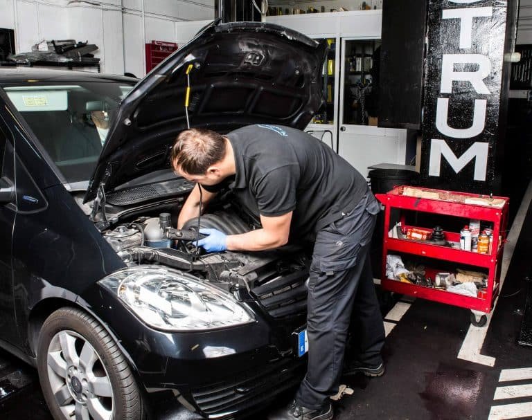 Revisión del coche en La Latina